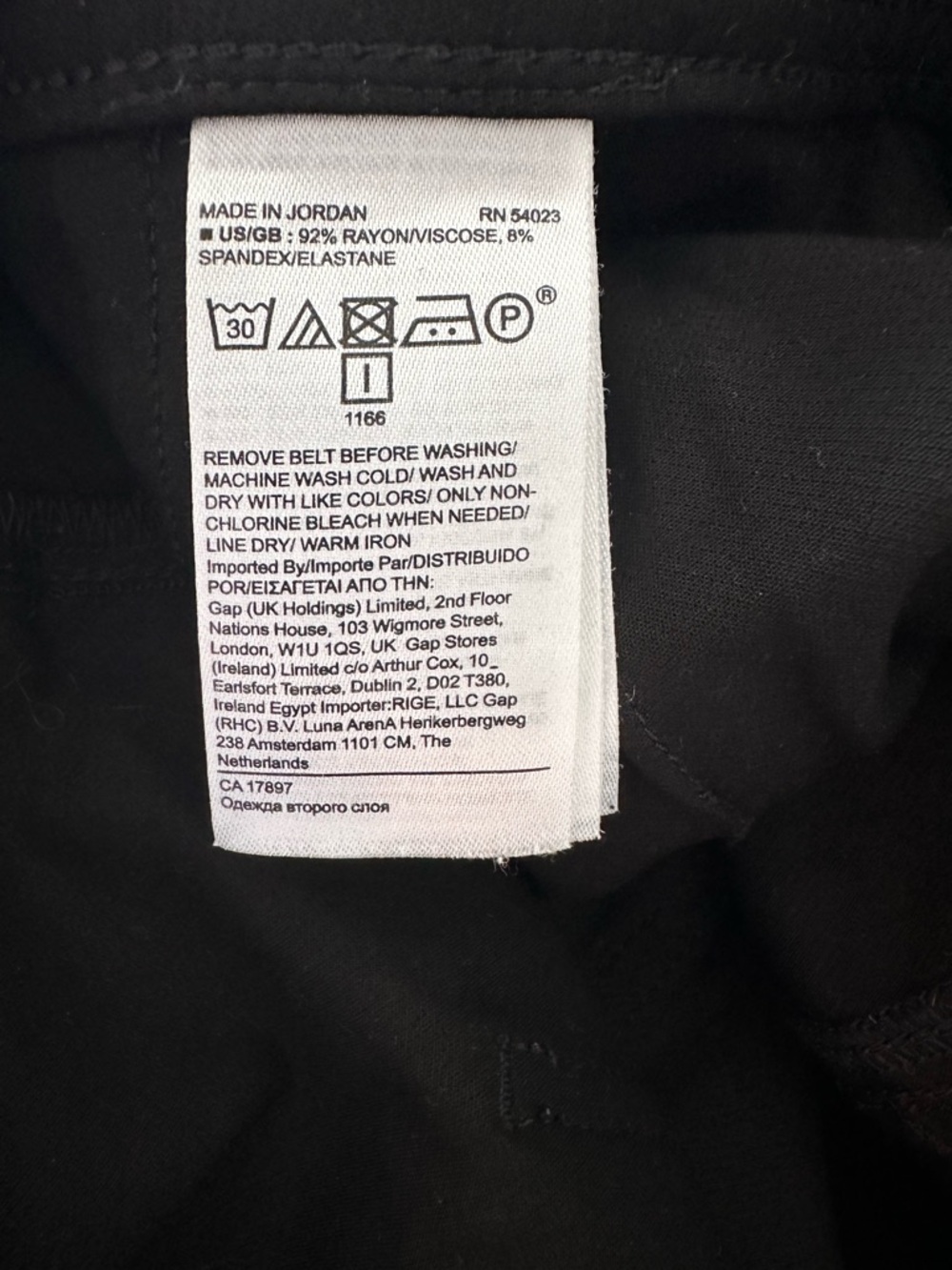 Banana Republic Slim-Fit Drapey Twill Utility Cargo Pant Black | Size 4 - Picture 9 of 9